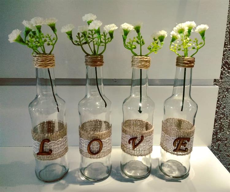 Artesanato Sustentável: 10 Ideias Criativas para Reutilizar Garrafas de Vidro