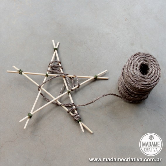 Dicas de Acabamento: Tintas e Revestimentos para Artesanato com Palitos