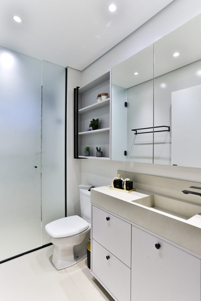 ideias criativas para decorar banheiro pequeno
