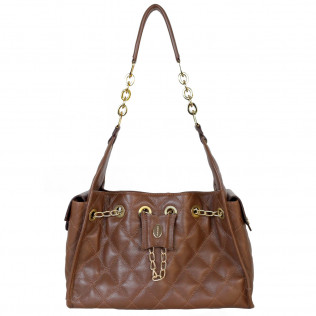 5 ideias de títulos:
1. Guia Completo: Como Escolher a Bolsa de Couro Perfeita
2. As Melhores Marcas de Bolsas de Couro de Luxo no Brasil
3. Bolsas de Couro Artesanais: O Charme do Feito à Mão
4. Tendências em Bolsas de Couro: Modelos que Você Precisa Conhecer
5. Cuidados Essenciais para Manter sua Bolsa de Couro Sempre Nova