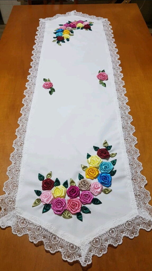 bordado com fita de cetim