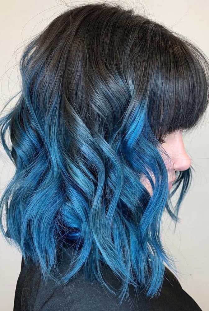 cabelo azul claro