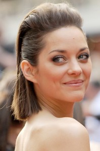 Topete lateral: o guia completo para um penteado moderno