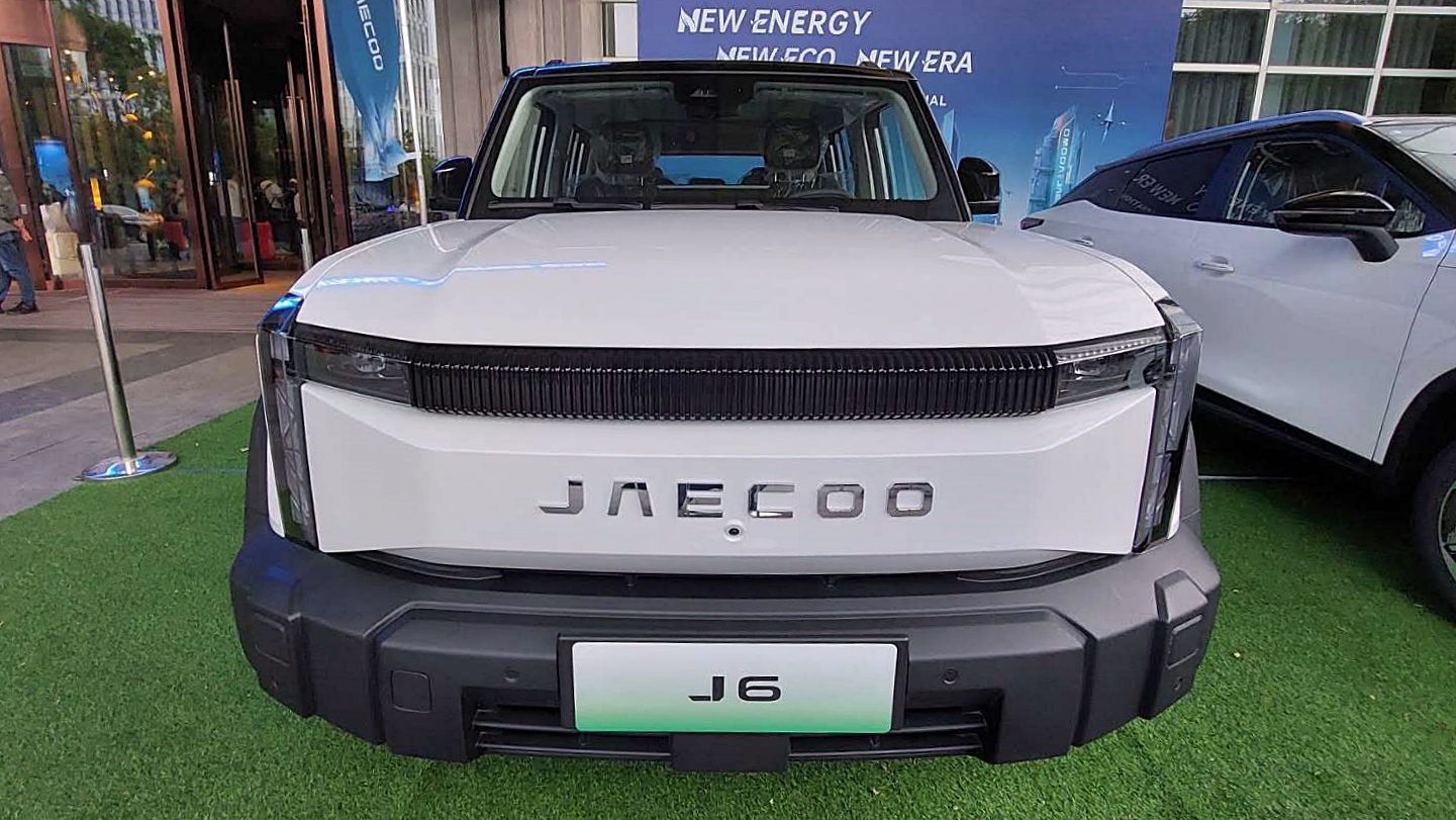 preço médio carro esportivo com j