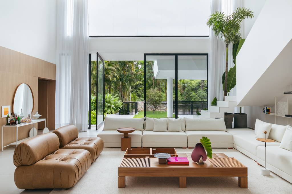 Fachadas de Mansão: Elementos Essenciais para uma Entrada Imponente