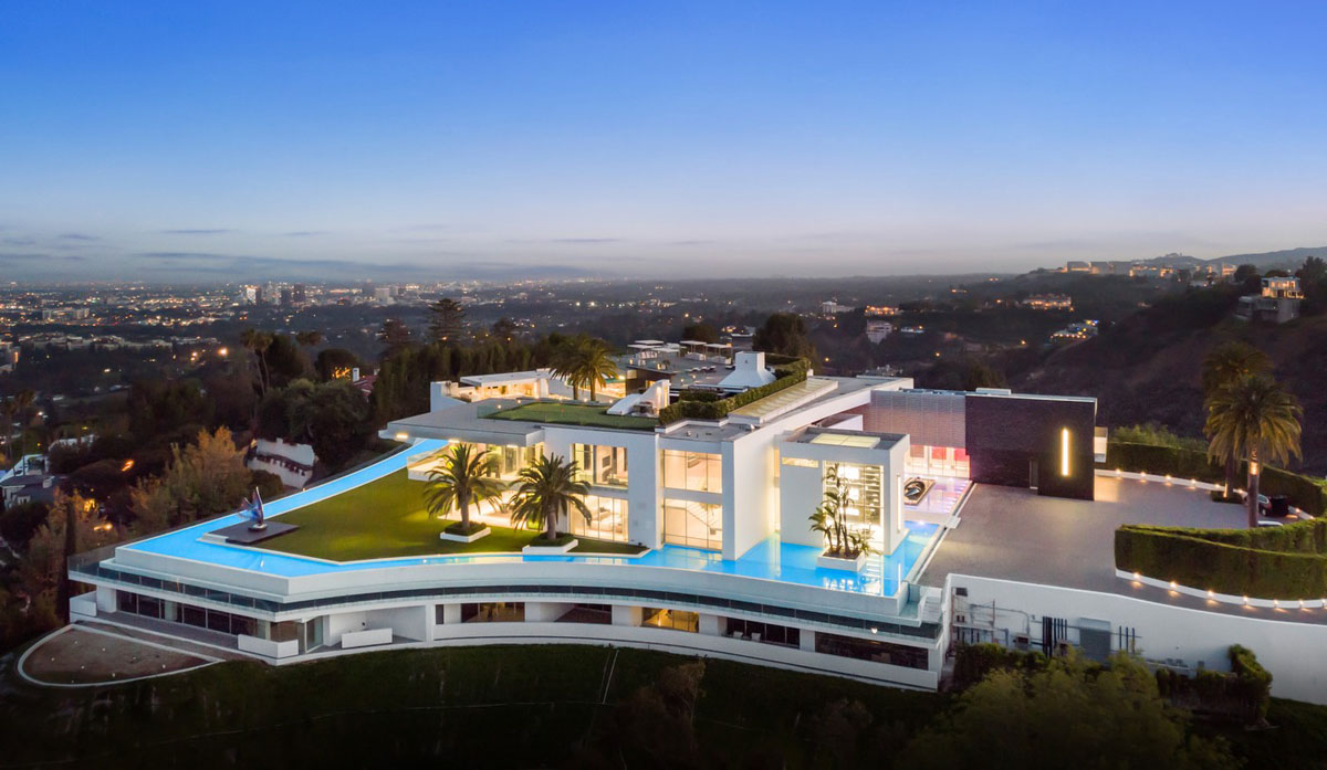 Fachadas de Mansão: Elementos Essenciais para uma Entrada Imponente