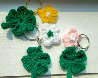 Como fazer um chaveiro de trevo em crochê: passo a passo