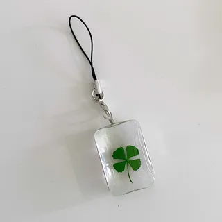 Como fazer um chaveiro de trevo em crochê: passo a passo