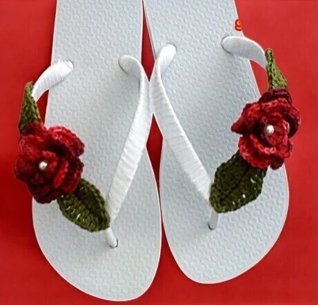 Inspirações de Chinelos de Crochê com Pérolas e Pedrarias