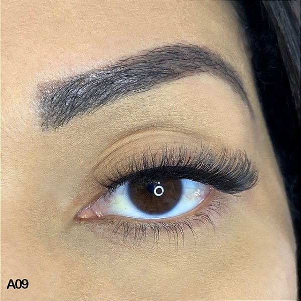 1. Volume Brasileiro vs. Volume Russo: Qual escolher?
2. Guia Completo: Como fazer a aplicação de Volume Brasileiro.
3. Cuidados Essenciais para manter seu Volume Brasileiro por mais tempo.
4. As Melhores Marcas de Fios para Volume Brasileiro em 2024.
5. Volume Brasileiro: A técnica ideal para preencher falhas nos cílios.