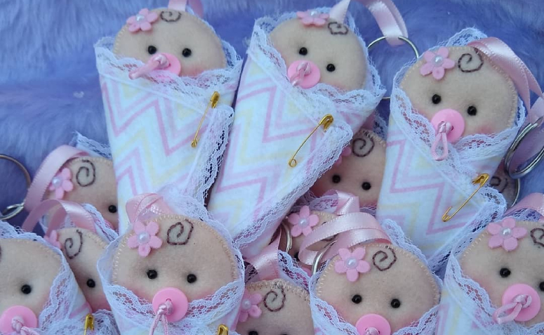 Materiais Essenciais para Lembrancinhas DIY de Chá de Bebê: Onde Comprar e Dicas