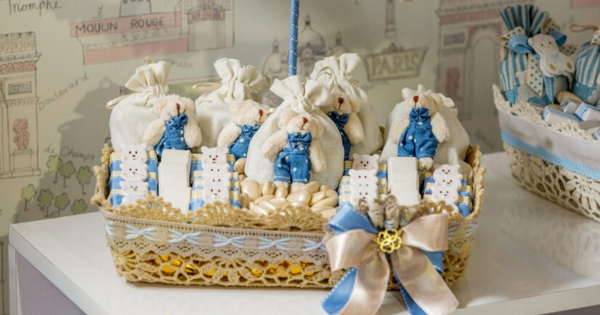 Personalização Criativa: Ideias de Tags e Adesivos para suas Lembrancinhas