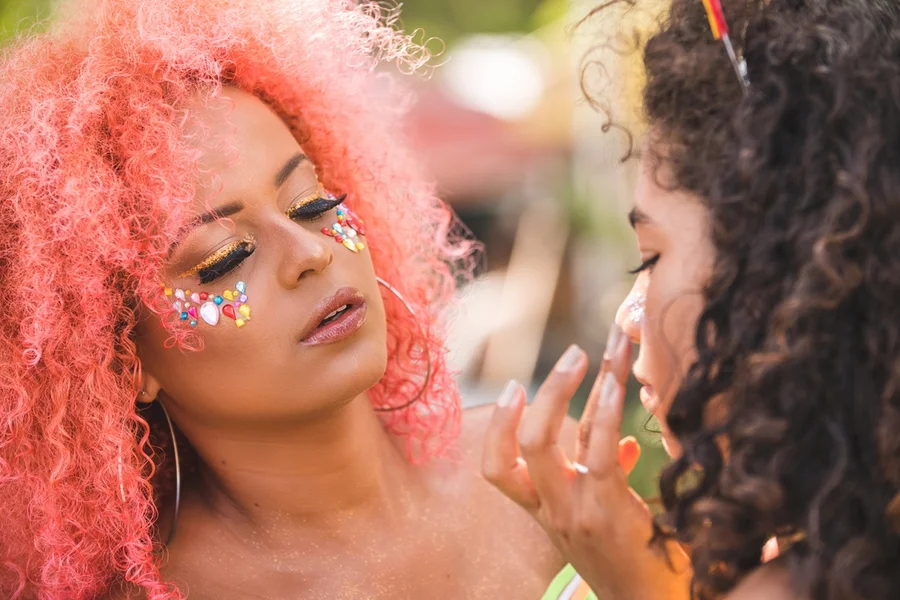 Como proteger sua casa do glitter pós-festa: Dicas de limpeza