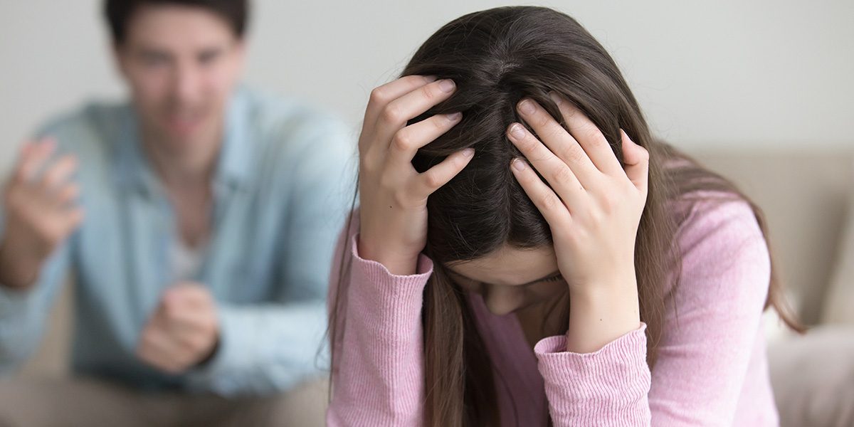 5 ideias de títulos:
1. Ligue 180: Seu Guia Completo para Denúncias e Apoio.
2. Como o Ligue 180 Pode Ajudar em Casos de Violência Doméstica.
3. Entenda os Idiomas e Horários de Atendimento do Ligue 180.
4. A Importância do Ligue 180 na Rede de Proteção à Mulher.
5. Ligue 180: Um Canal Seguro para Buscar Ajuda.