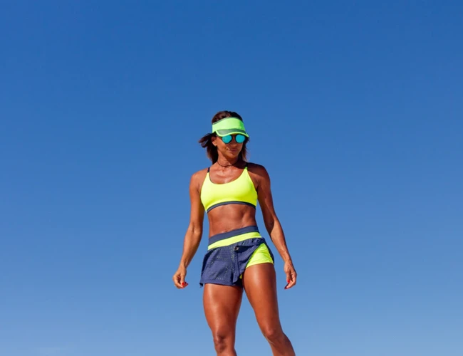 como se vestir para jogar beach tennis