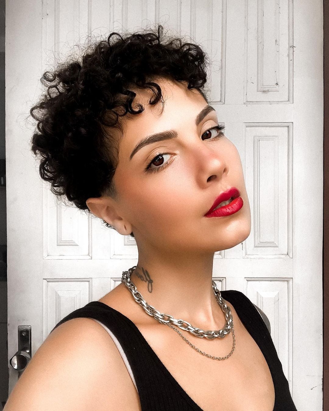 erros comuns ao cortar cabelo cacheado curto