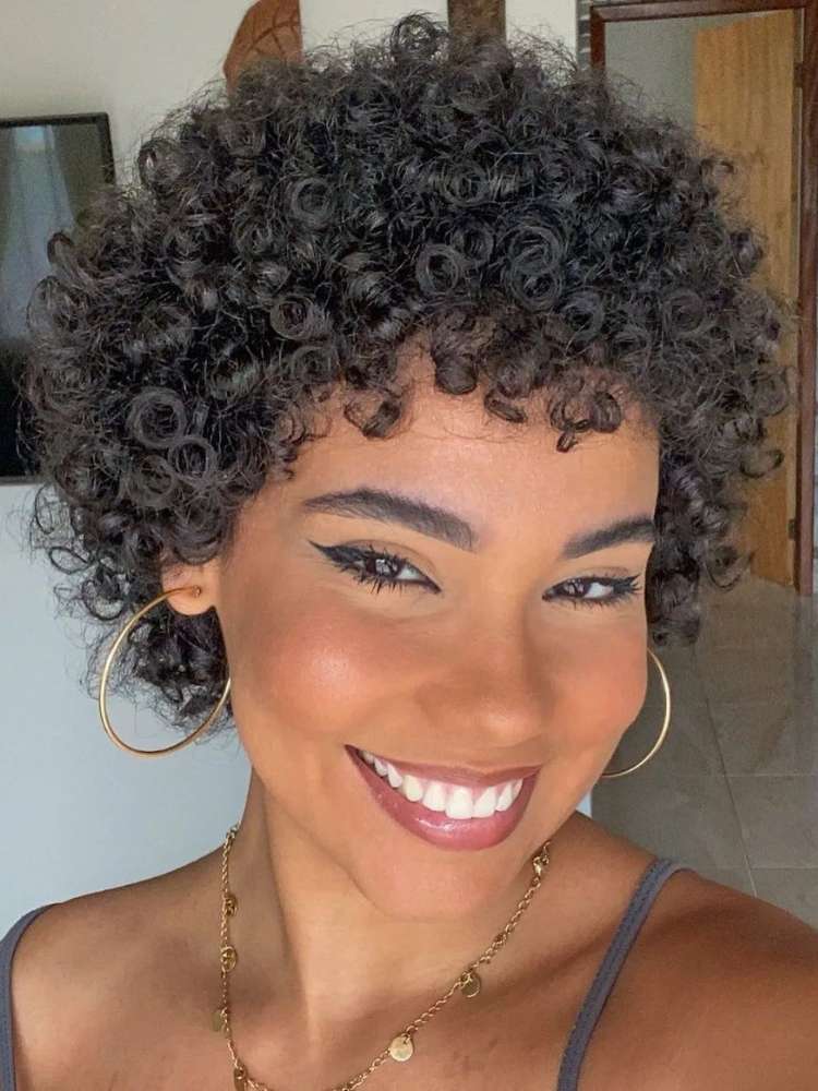 corte pixie cacheado vs corte bob cacheado