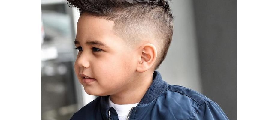 inspiração de corte de cabelo masculino infantil moderno