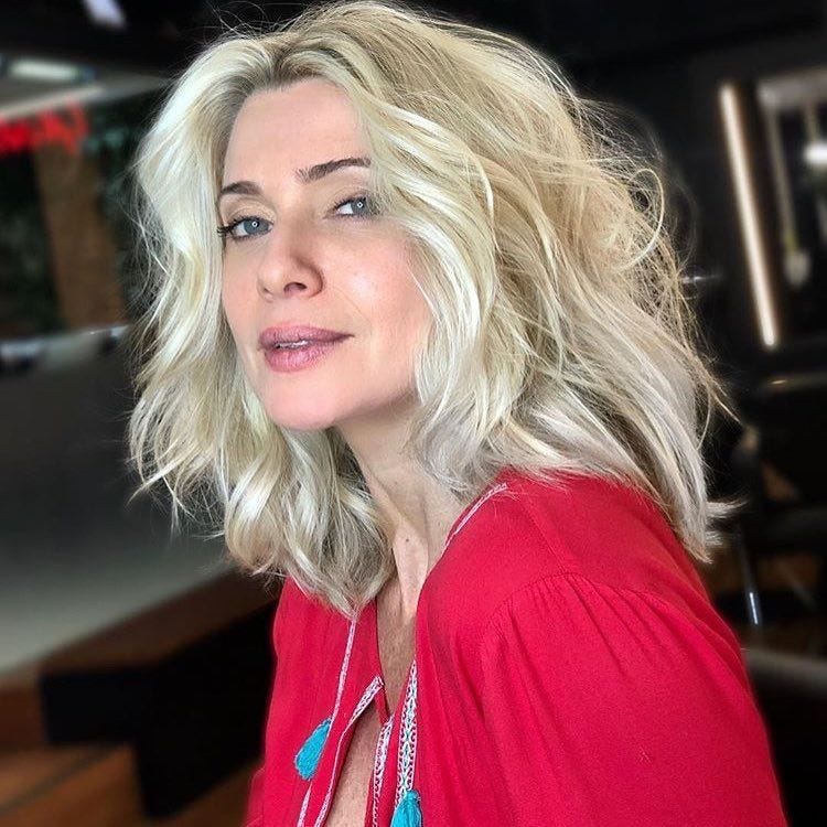 erros ao cortar cabelo para rosto redondo depois dos 40