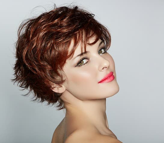 corte pixie para rosto redondo