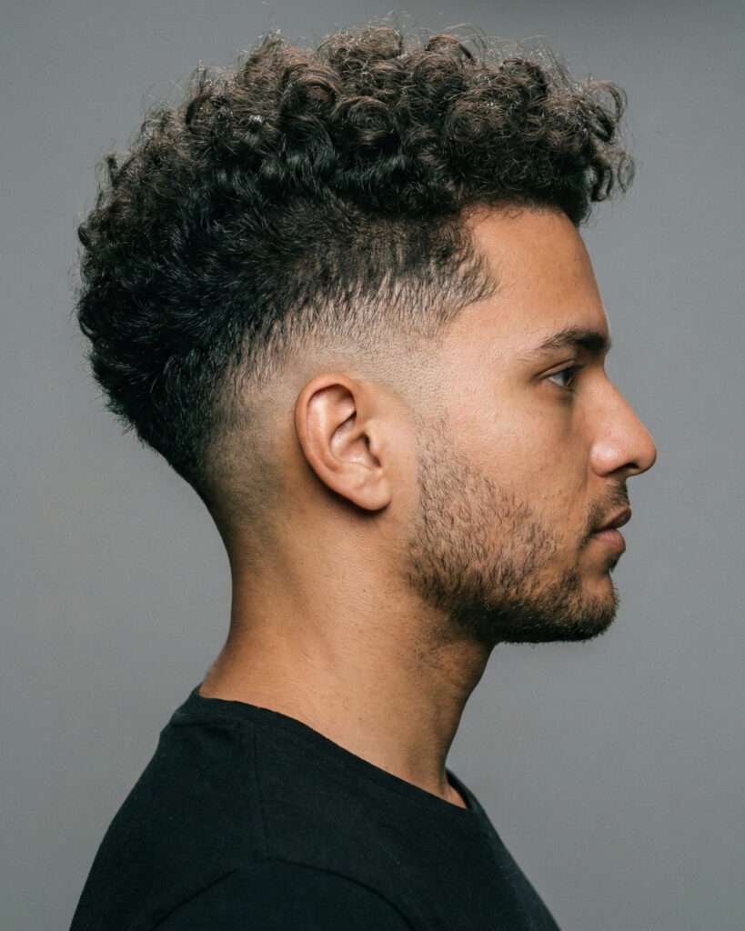 cortes de cabelo masculino cacheado 2026