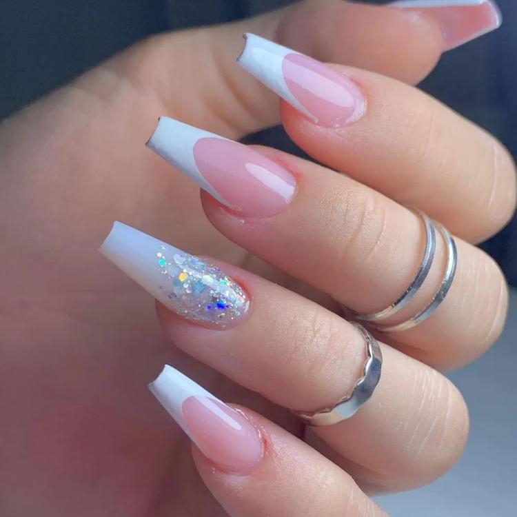 erros comuns ao fazer alongamento de unhas bailarina