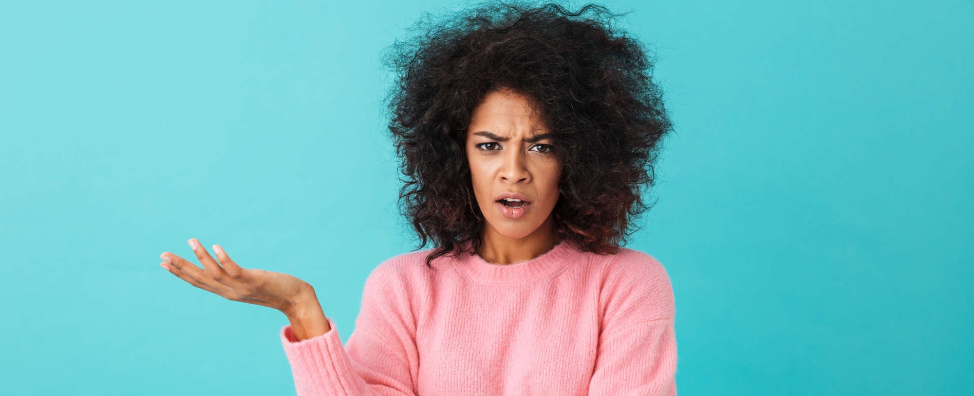 Fronha de Cetim vs. Touca de Cetim: Qual a Melhor para o Seu Day After?