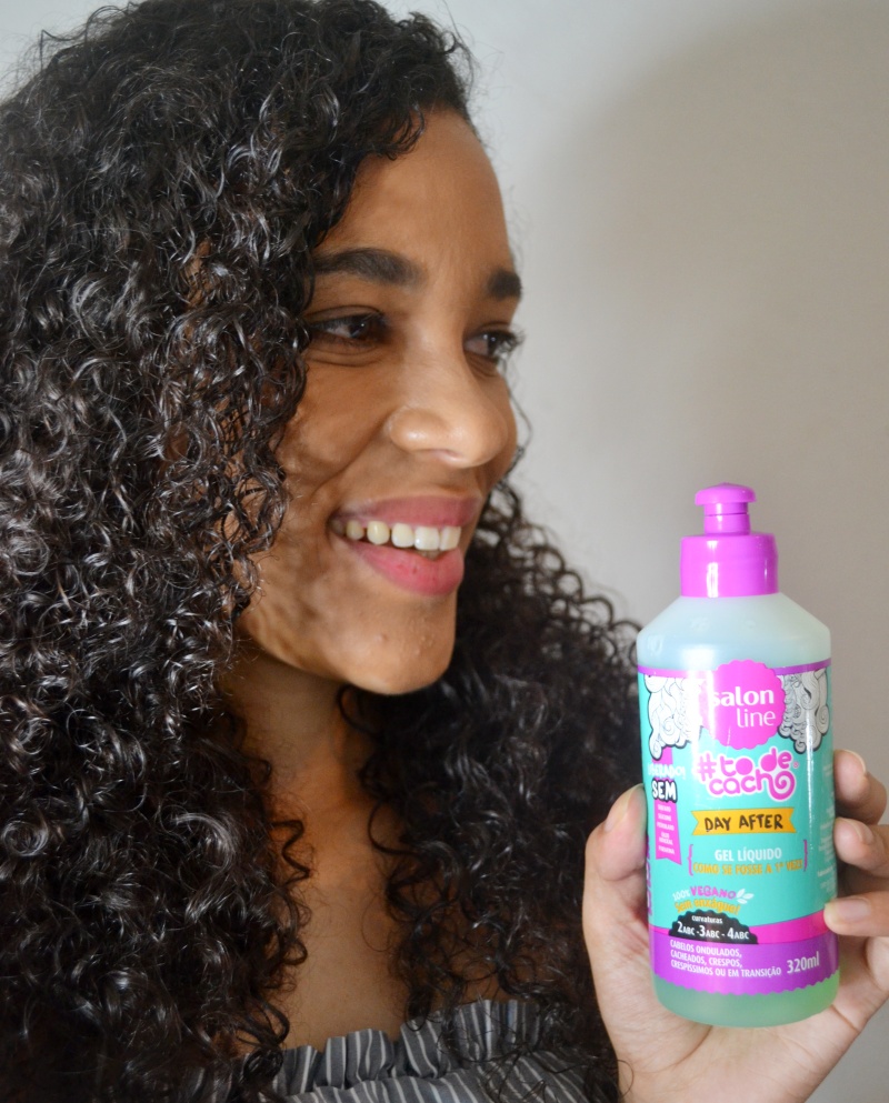 day after cabelo cacheado
