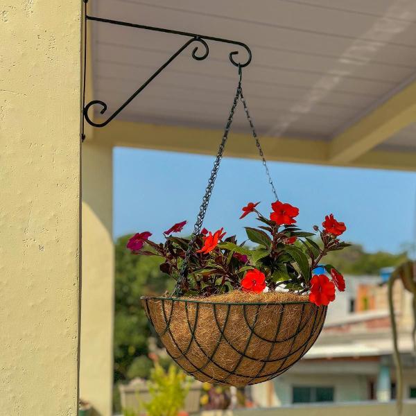 decoracao com vasos de fibra de coco