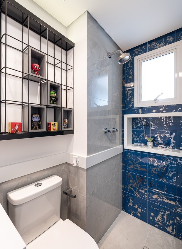 5 ideias de títulos:
1. Transformando o Banheiro do Bebê Menino: Guia Completo de Decoração e Funcionalidade.
2. Estilos e Temas que Encantam: Ideias Criativas para o Banheiro do seu Filho.
3. Organização Inteligente: Dicas Essenciais para Banheiros Infantis Pequenos.
4. Elementos Essenciais que Combinam Segurança e Diversão no Banheiro do Bebê.
5. Do Clássico ao Moderno: Escolhendo a Decoração Perfeita para o Banheiro Masculino Infantil.