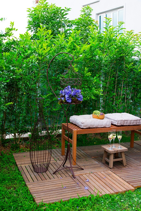 Estilo e Economia para sua Área Externa
3. Do Pergolado às Almofadas: Como Usar Tecidos para Criar um Oásis no Jardim
4. DIY Jardim: Ideias Criativas e Econômicas com Tecidos para sua Área de Lazer
5. Escolhendo os Melhores Tecidos para Jardim: Proteção