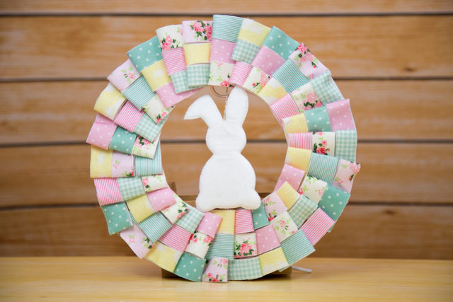 Guirlandas e Móbiles de Páscoa: Passo a Passo para Professores