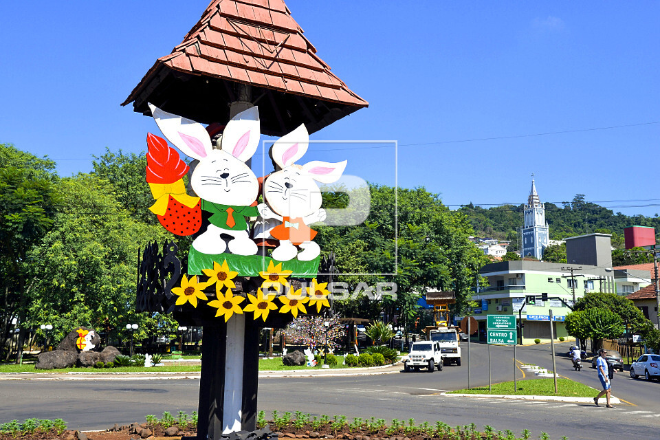 DIY: Arranjos Florais Naturais para o Altar de Páscoa