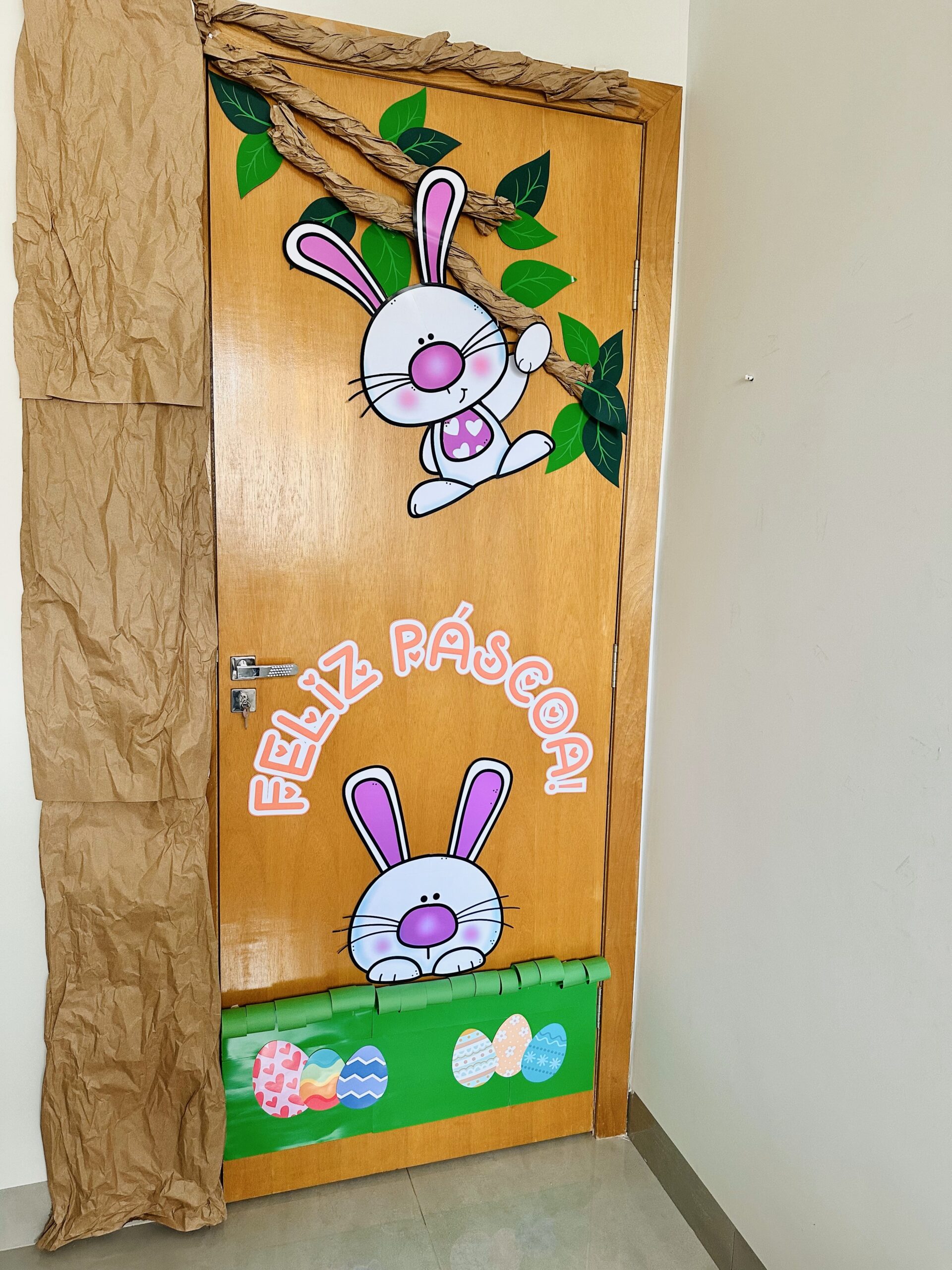 Significado dos Símbolos de Páscoa na Decoração da Porta