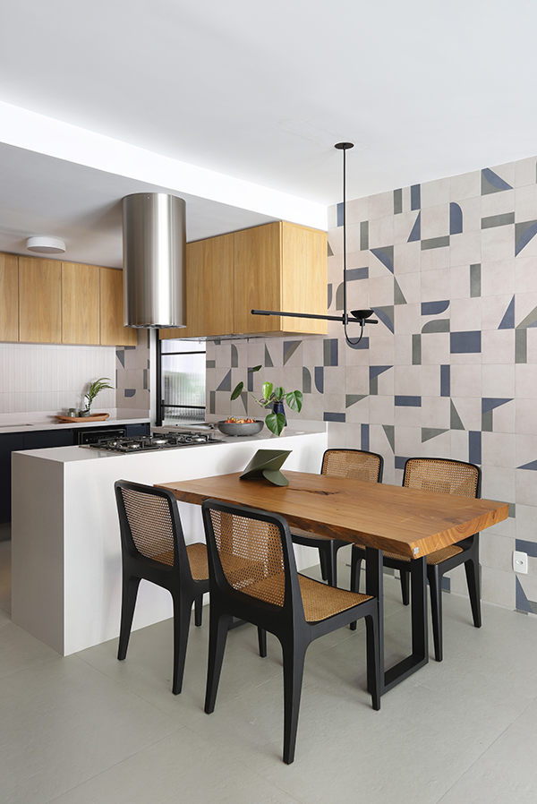 Iluminação Estratégica: Transformando sua Sala de Jantar Integrada