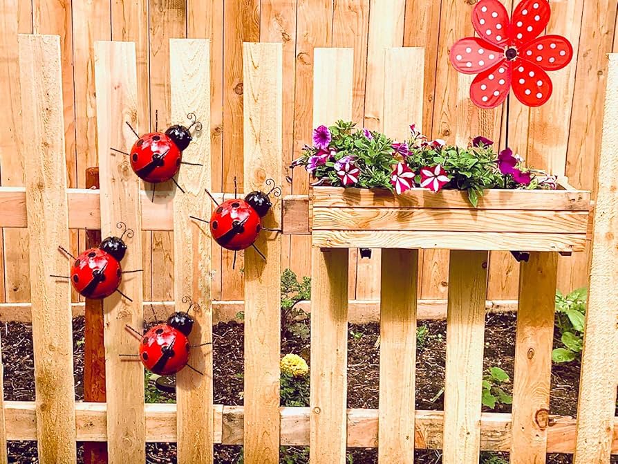 5 Ideias Criativas para Decorar sua Sala com Tema de Joaninha
Como Incorporar o Simbolismo da Joaninha na sua Decoração
Decoração Minimalista vs. Artesanal: Qual Estilo de Joaninha Escolher?
Transforme sua Sala com Quadros e Acessórios de Joaninha
O Significado da Joaninha na Decoração: Sorte