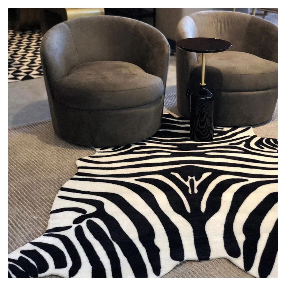 5 ideias de títulos:
1. Sala Preto e Branco: O Guia Definitivo para uma Decoração Atemporal
2. Transforme Sua Sala: Ideias Criativas com Preto e Branco
3. Preto e Branco na Sala: Equilíbrio Perfeito entre Elegância e Modernidade
4. Decoração de Sala P&B: Dicas Essenciais para um Ambiente Sofisticado
5. Minimalismo e Clássico: A Combinação Perfeita de Preto e Branco na Sua Sala