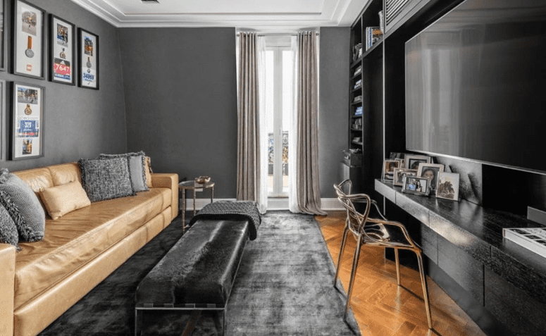 5 ideias de títulos:
1. Sala Preto e Branco: O Guia Definitivo para uma Decoração Atemporal
2. Transforme Sua Sala: Ideias Criativas com Preto e Branco
3. Preto e Branco na Sala: Equilíbrio Perfeito entre Elegância e Modernidade
4. Decoração de Sala P&B: Dicas Essenciais para um Ambiente Sofisticado
5. Minimalismo e Clássico: A Combinação Perfeita de Preto e Branco na Sua Sala