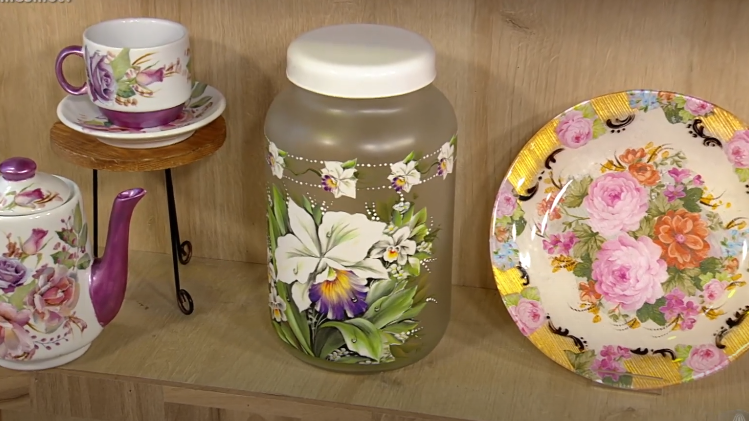 Ideias Criativas de Decoupage em Vidro para Decoração e Presentes