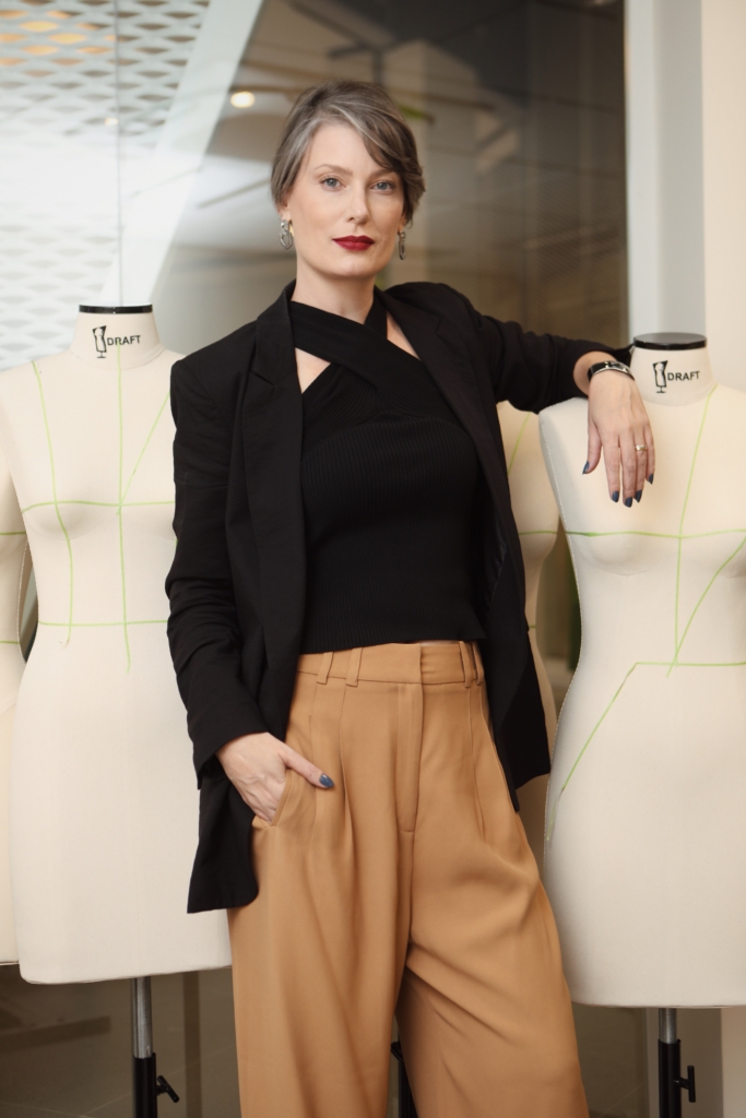 Os Sapatos Essenciais para Complementar seu Look Executivo Masculino