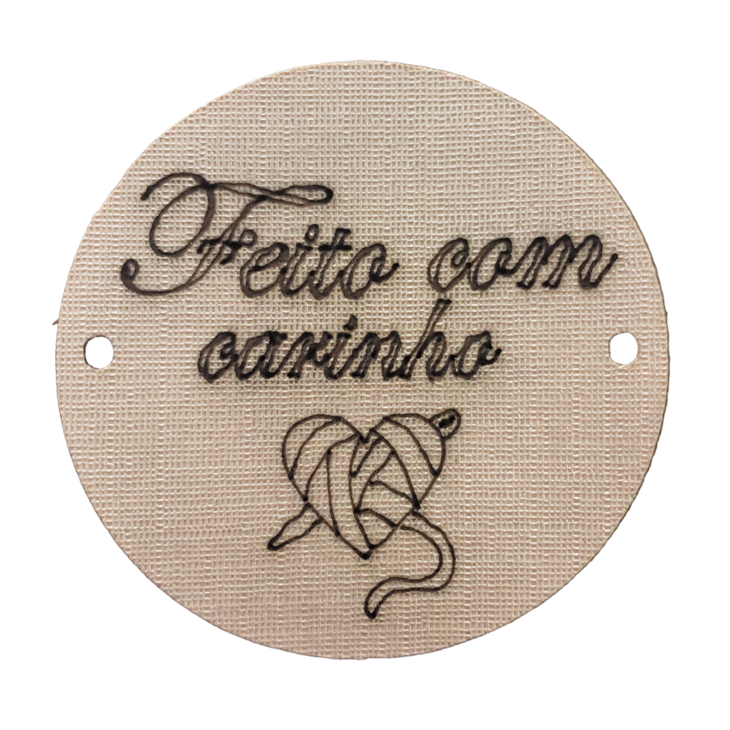 Etiquetas Termocolantes vs. Costuradas: Qual a Melhor para seu Crochê?