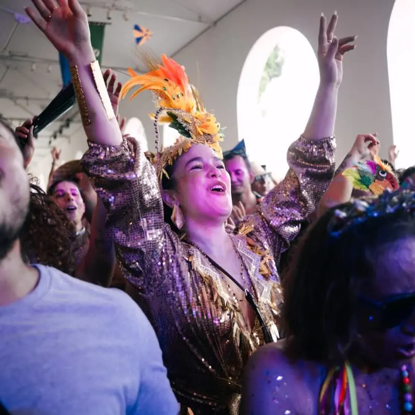 fantasia salva vidas comprada ou feita em casa qual melhor