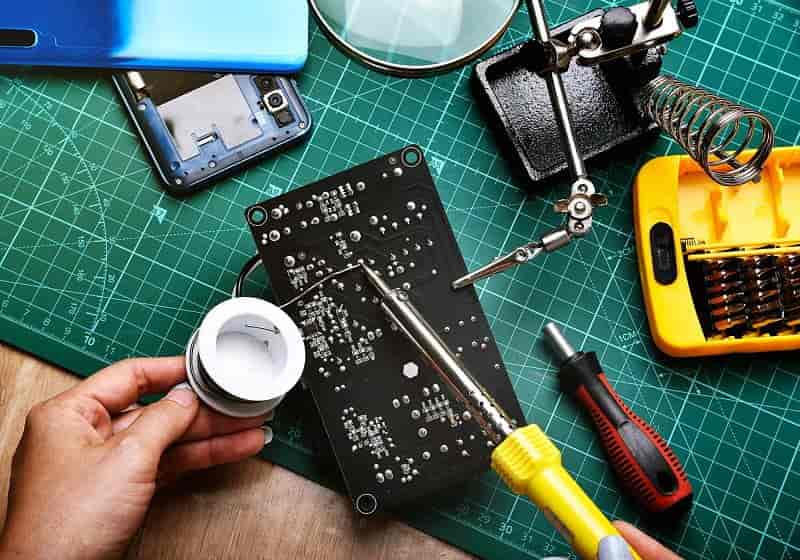 como escolher o ferro de solda ideal para iniciantes