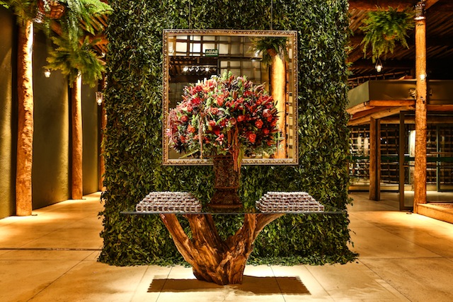 Ideias de Iluminação Aconchegante para Casamento Rústico ao Ar Livre