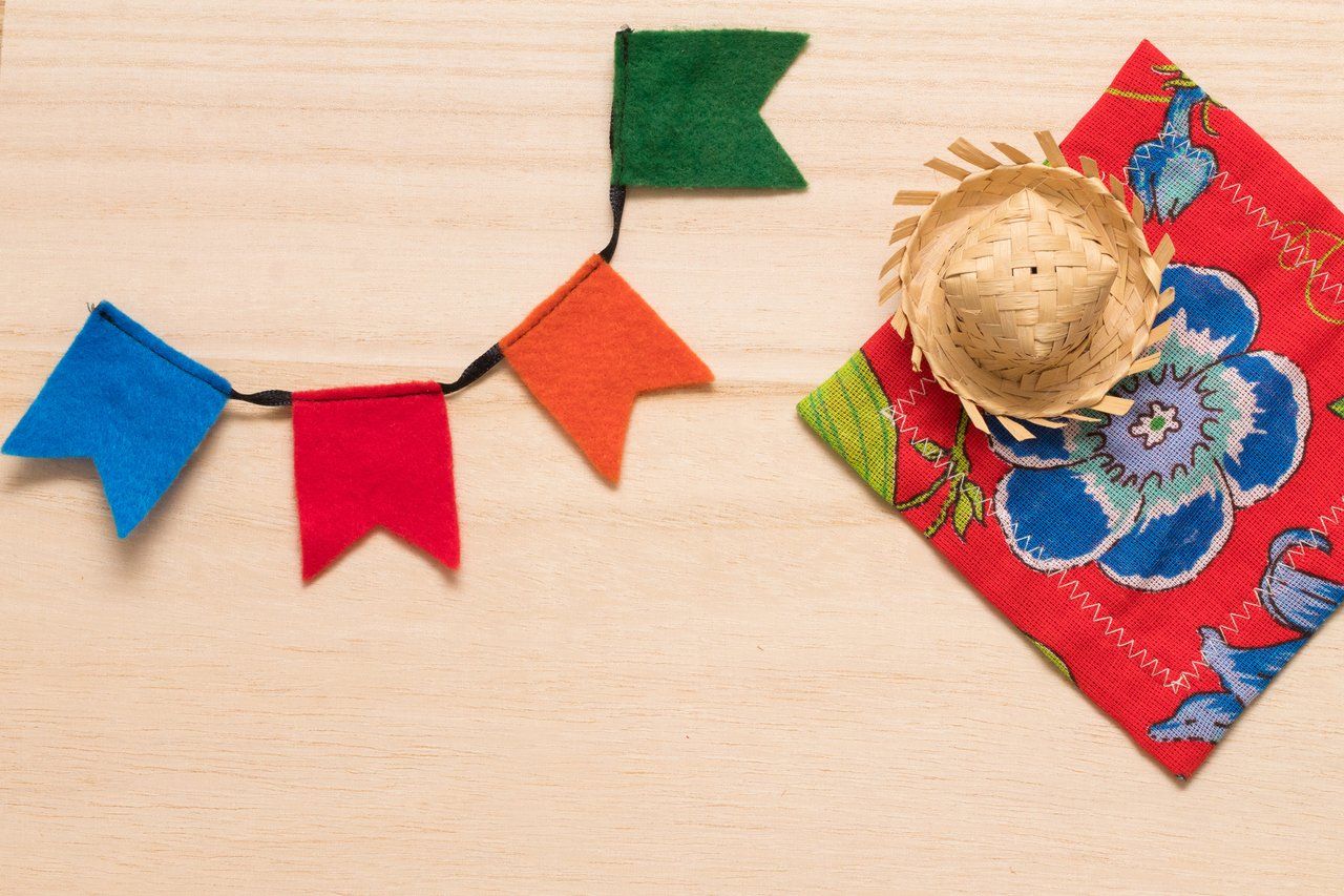 festa junina na escola pública vs particular