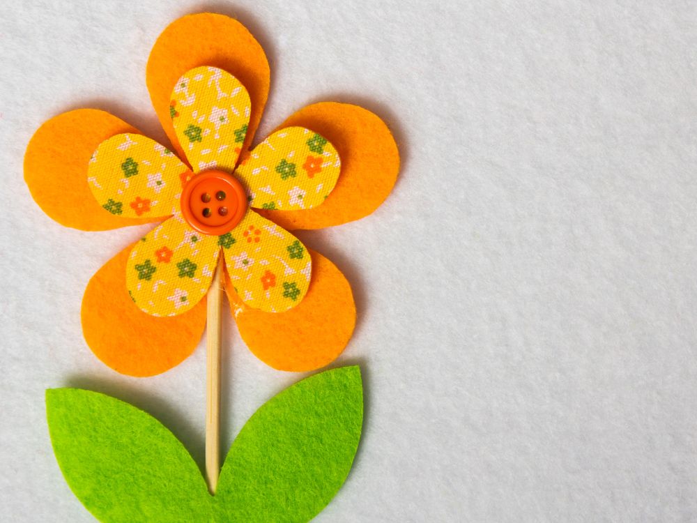 Além das Flores: Outros Projetos de Artesanato com Feltro