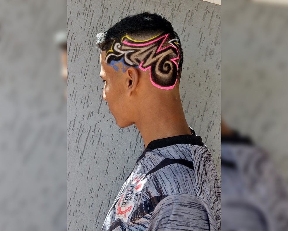 desenho no cabelo freestyle