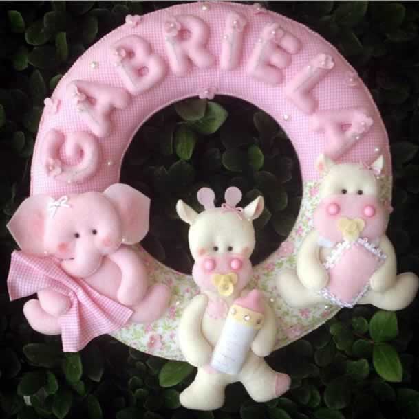 Tendências de Guirlandas de Feltro para Maternidade em 2024