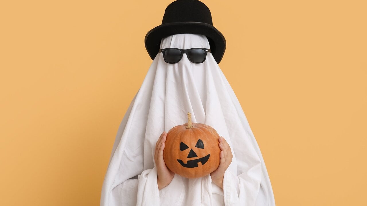 como fazer fantasia de zumbi com roupa velha