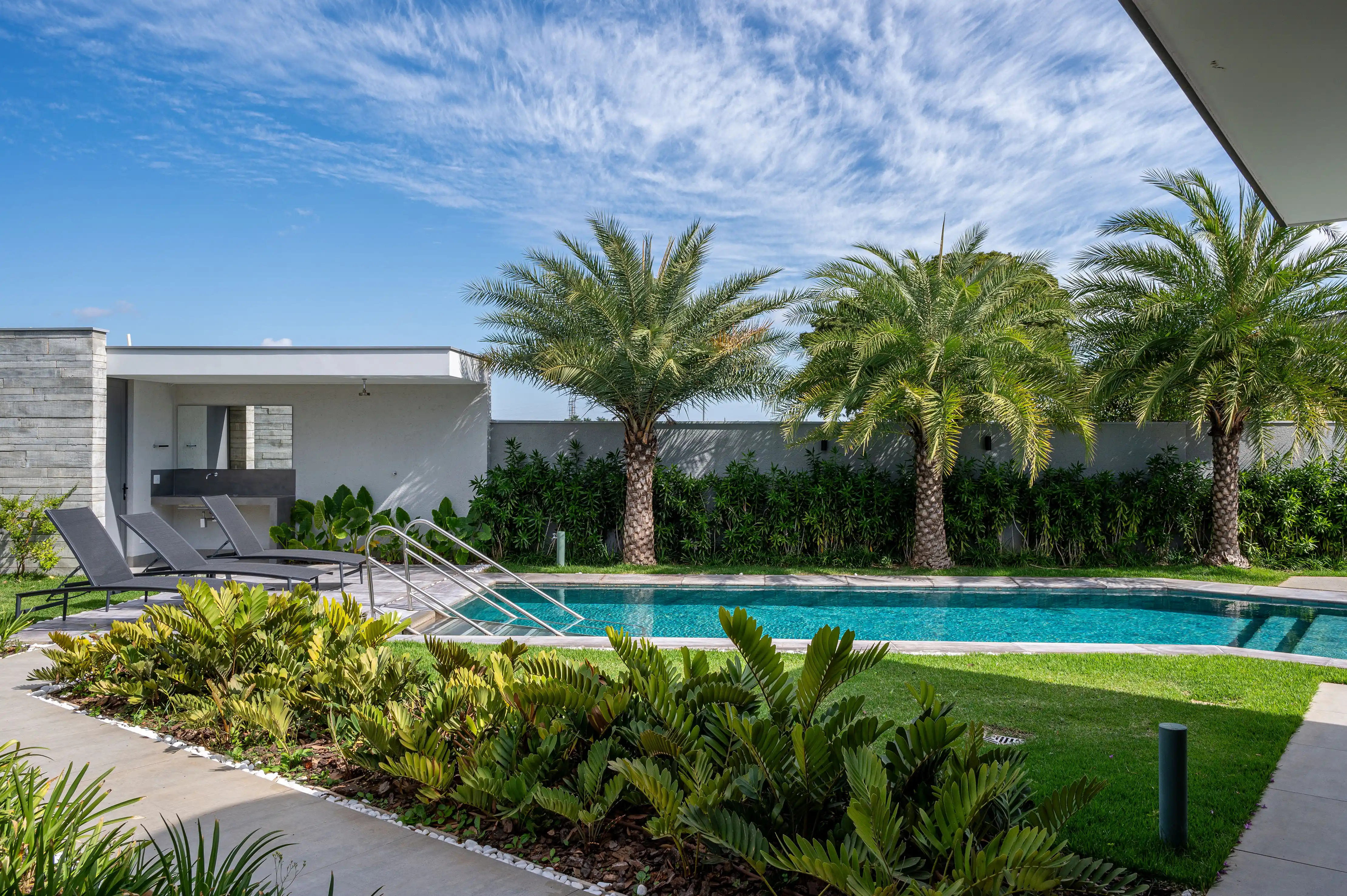 ideias para decorar area de piscina